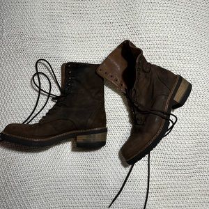 Italian leather boots in good condition, brown color, women 7.5 size